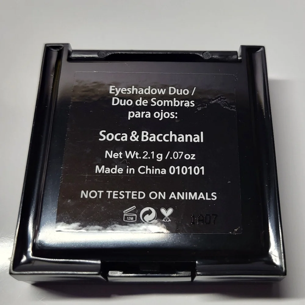 Eye Shadow Bundle - Picture 5 of 11